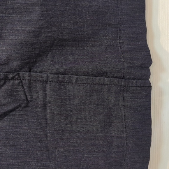 Loft Women's Chambray Pencil Skirt w/Slit Size 10 - Picture 7 of 9